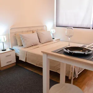  Apartment Urban Deluxe Ad